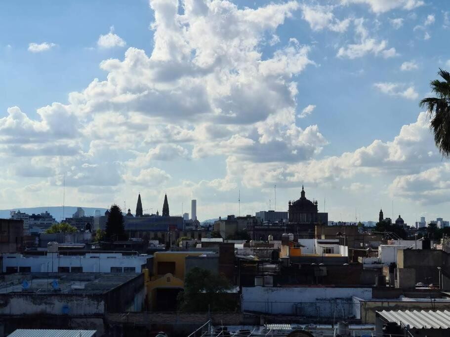 Апартаменты Departamento En El Corazon De Гвадалахара Экстерьер фото