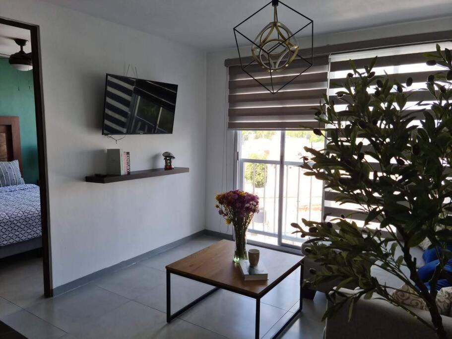 Апартаменты Departamento En El Corazon De Гвадалахара Экстерьер фото